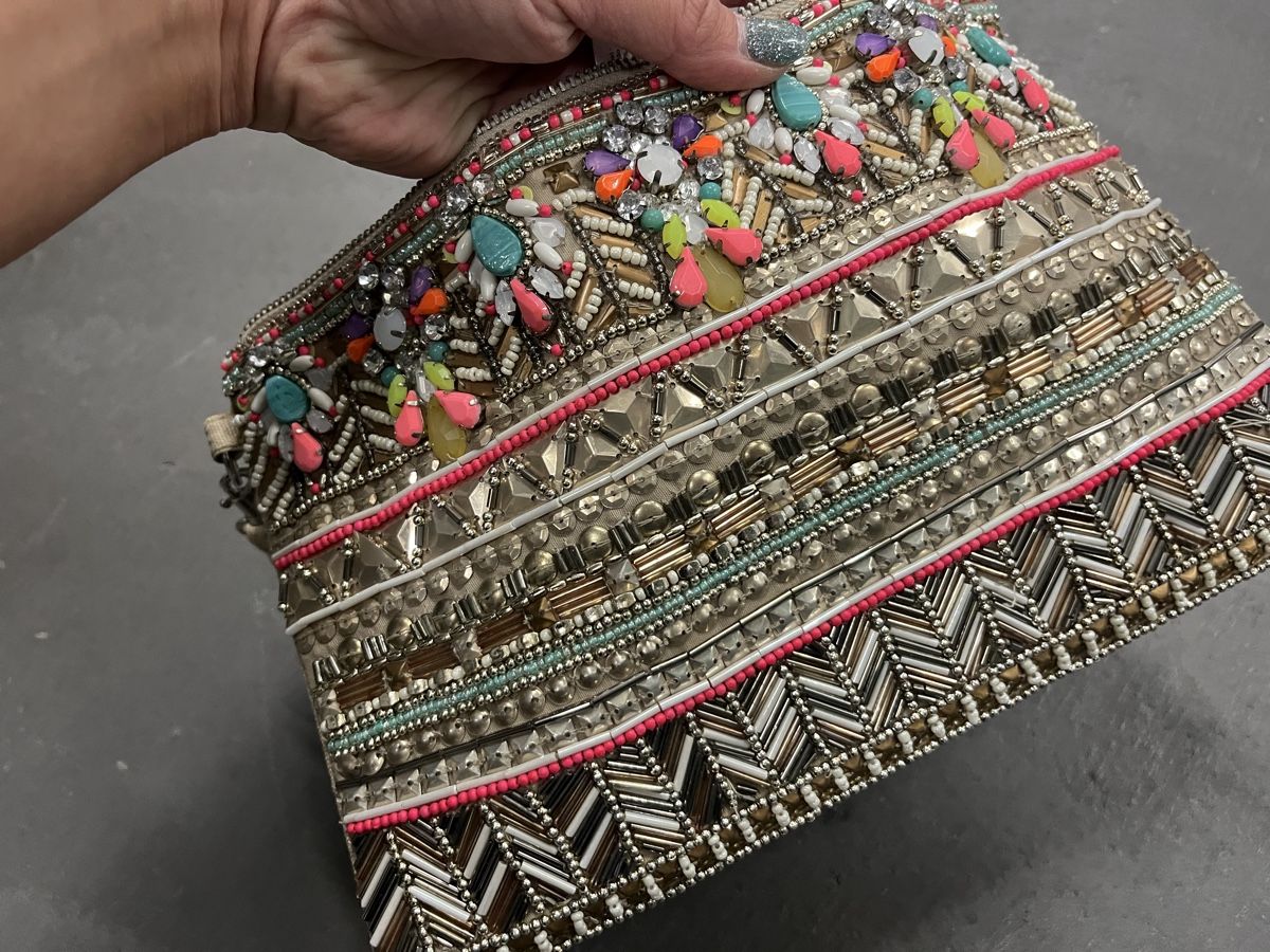 Borse da donna: Clutch Accessorize bestickt mit Perlen – Usato da Zürich venduto da ana.vla 5