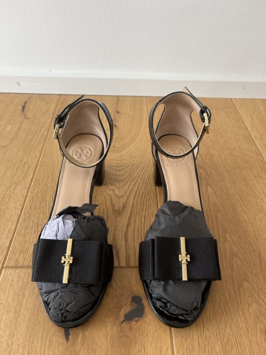 Tory Burch Damenschuhe: Tory Burch Black Patent Leather- Size 38 – Gebraucht aus Luzern von ycg_2nr9