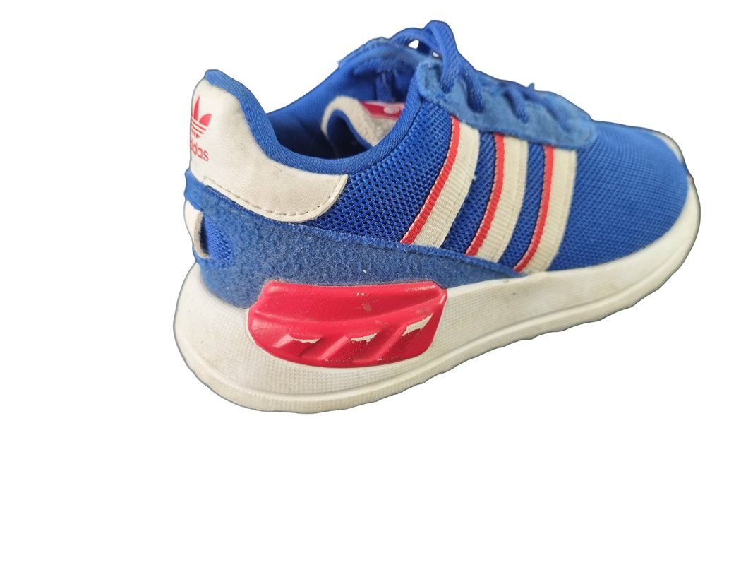 Adidas Chaussures garçon: ADIDAS Kinderschuhe Grösse 24 – D'occasion à Wangen b. Olten par Restwert_Wangen 4
