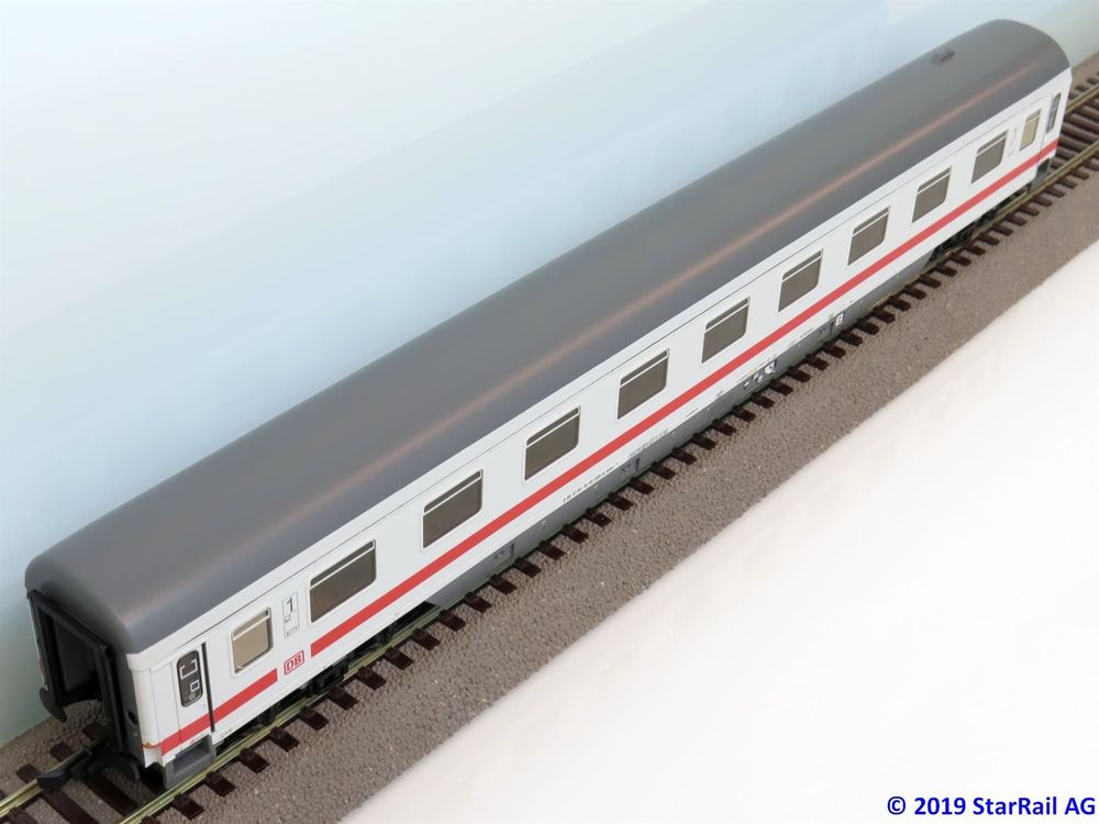 Roco 74653 DB IC-Wagen Avmz111 1. Kl. (Neu und originalverpackt) in ...