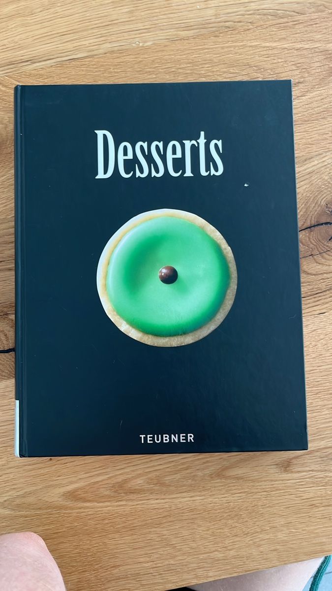 Libri: Desserts - Teubner: Das ultimative Dessert-Kochbuch! – Nuovo (secondo la descrizione) da Baar venduto da Girlpower1994