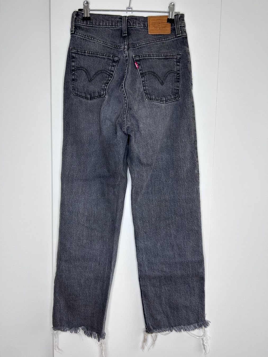 Levi's Jeans: Levi's Ribcage Straight Jeans – Usato da St. Gallen venduto da look-twice 1