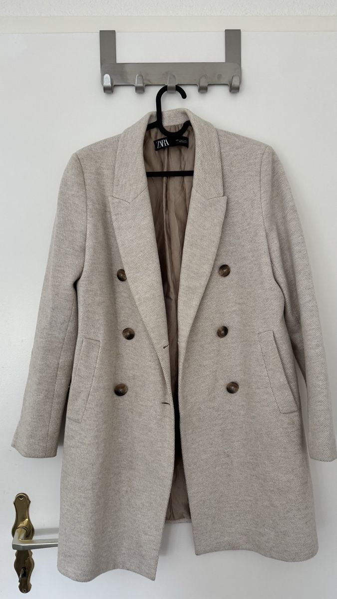 Zara Mäntel: Zara Coat beige Size S double breasted good condition – Gebraucht aus Dübendorf von maf_6tqh