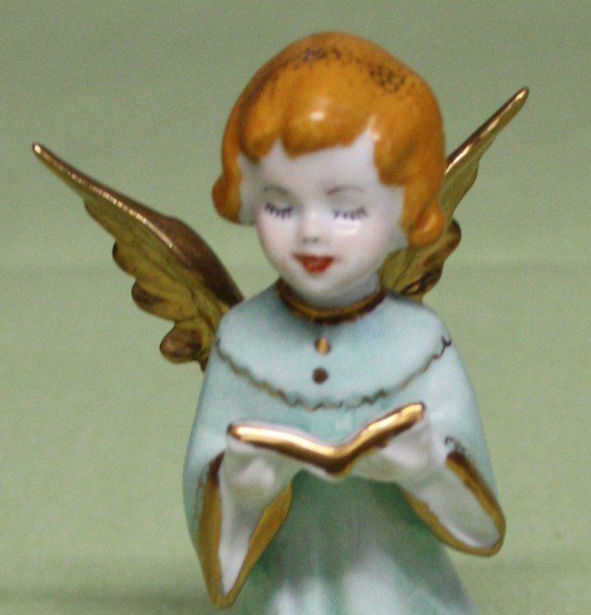Statuette: Engel mit Gesangsbuch – Usato da Flüelen venduto da Alt-und-Neu 1