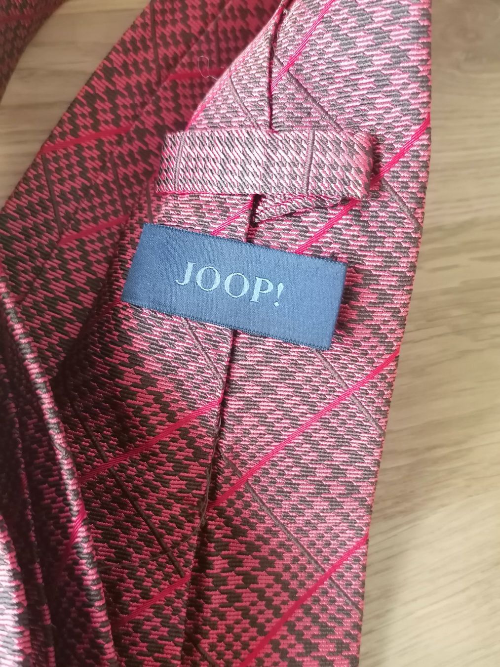 Joop Cravatte: JOOP 100% Seide Krawatte - Nr. 24 – Usato da Basel venduto da vintagecollector 3