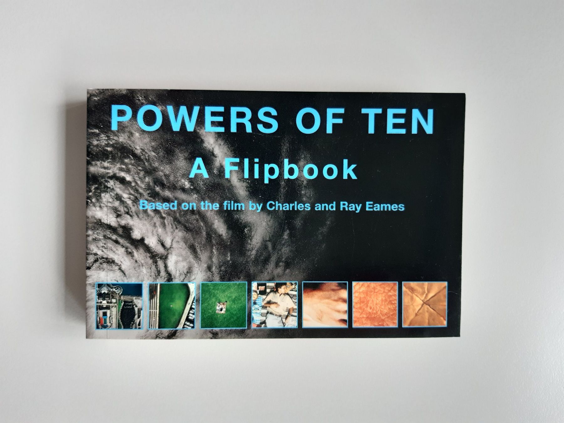 Bücher: Powers of Ten A Flipbook - Charles and Ray Eames – Neu (gemäss Beschreibung) aus Basel von odradek 1