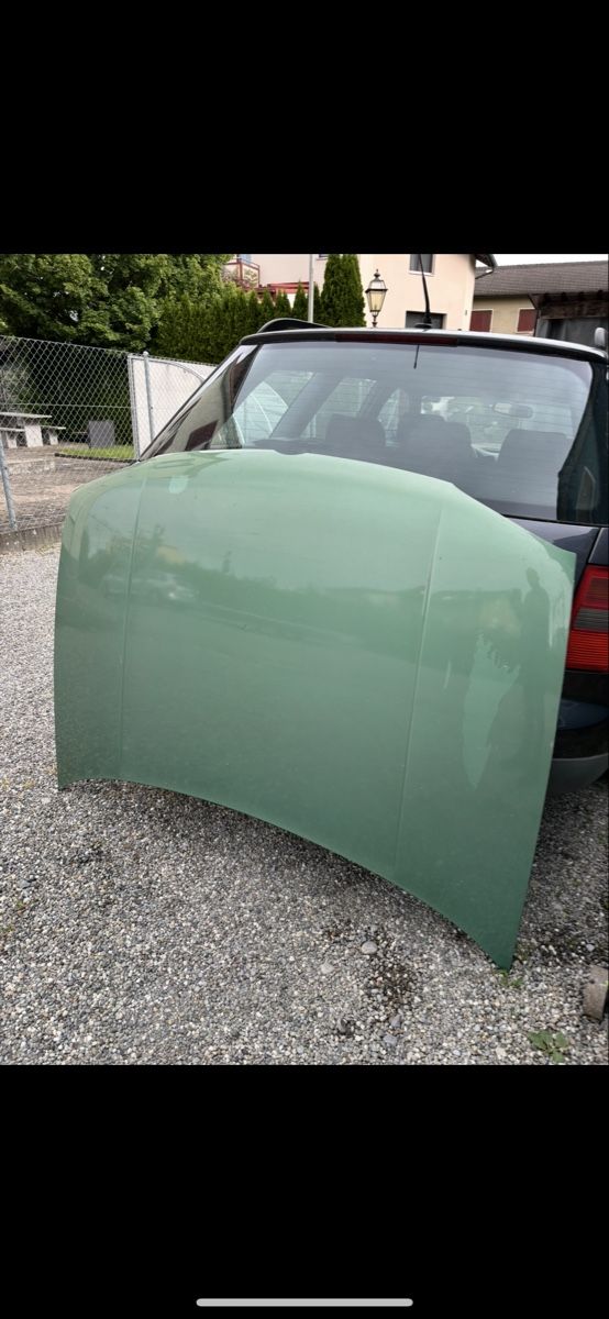 Volkswagen Alle Autoersatzteile: Vw Golf 4 jg 1999 Motorhaube – Gebraucht aus Engelburg von schrotti02