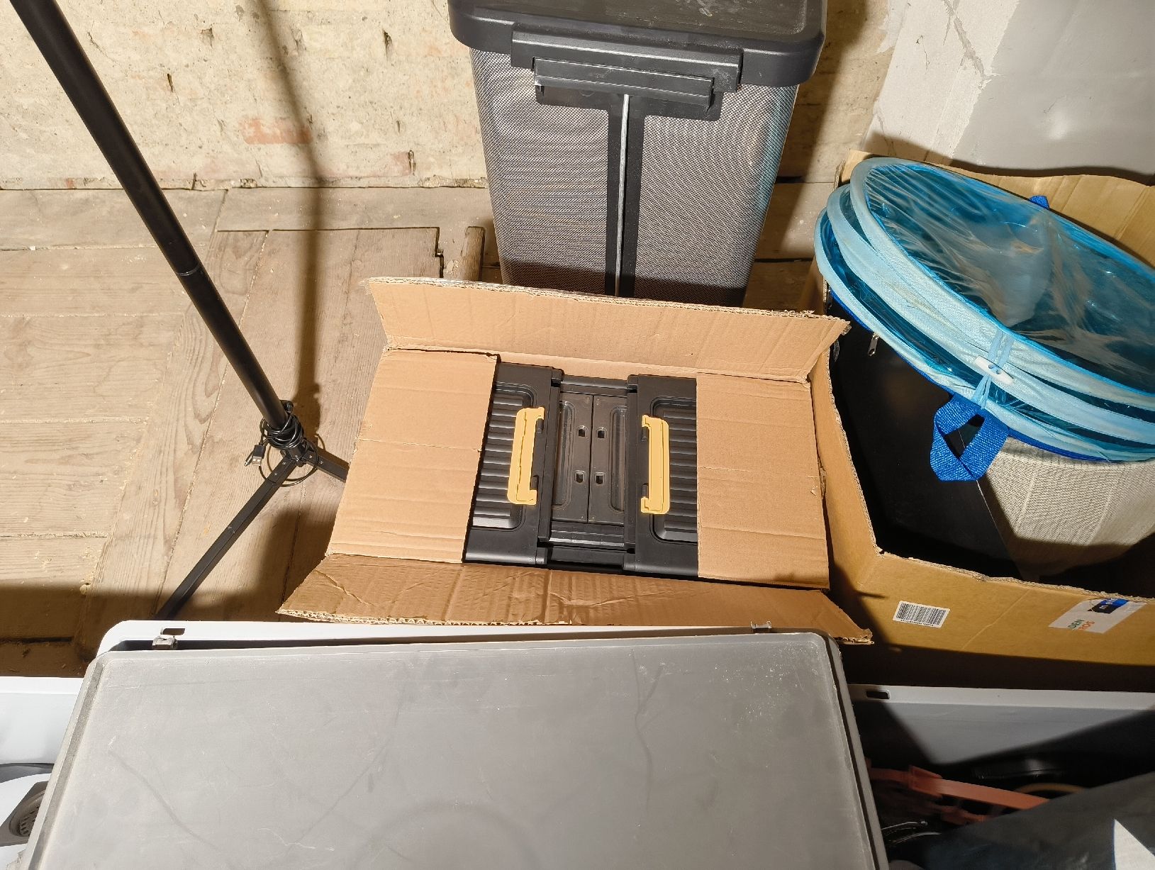 Tous les outils: Diverser Elektro Material und Konvolut – Défectueux à St. Gallen par Kiwi888 3