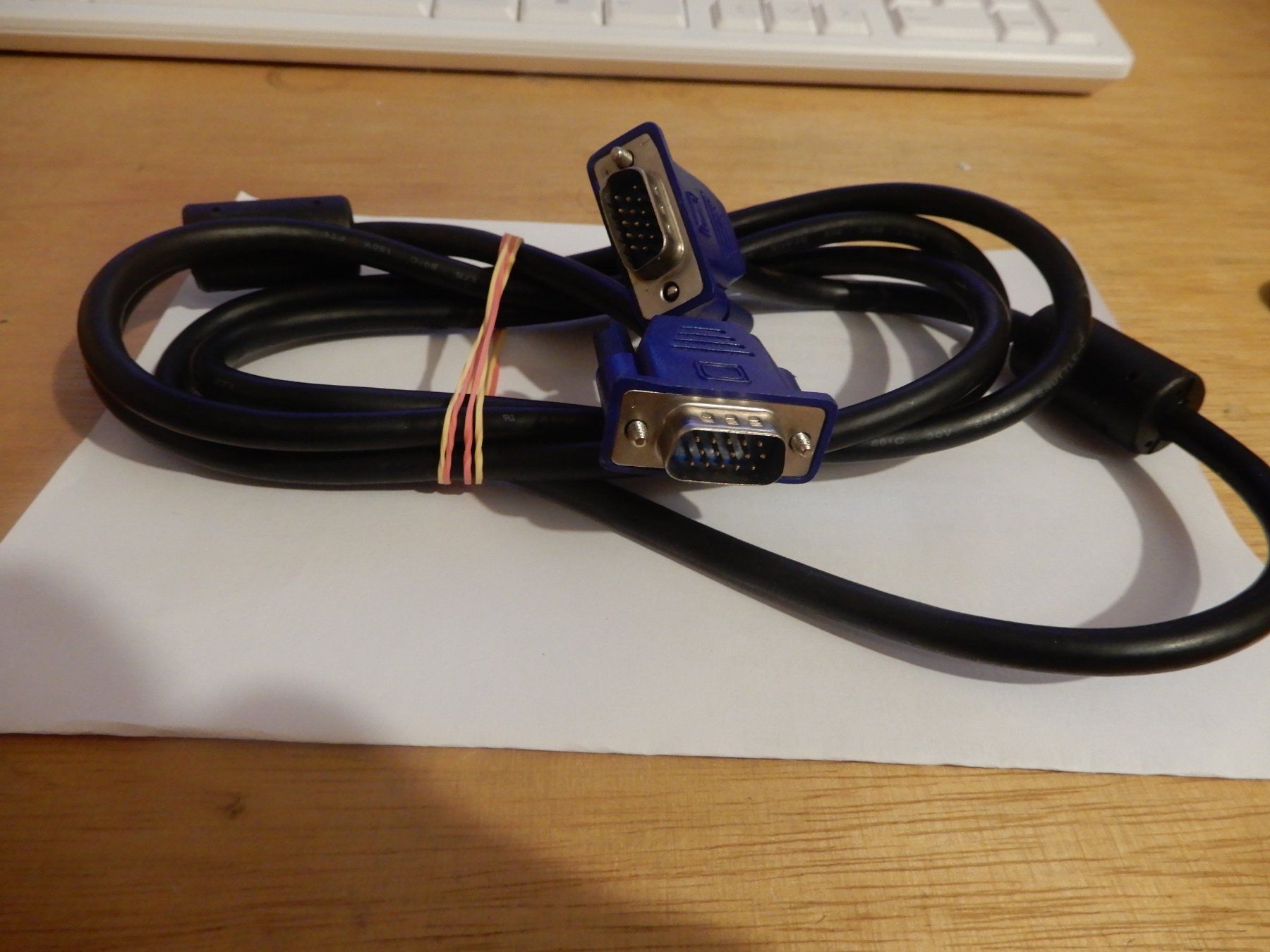 Cavi: VGA Kabel schwarz ungeprüft – Usato da Worben venduto da MaKo3252 3