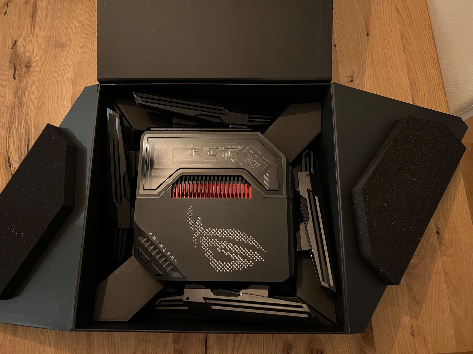 Asus Modems & Router: Router ROG Rapture GT-BE98 WiFi 7 – Gebraucht aus Münchenstein von shin86