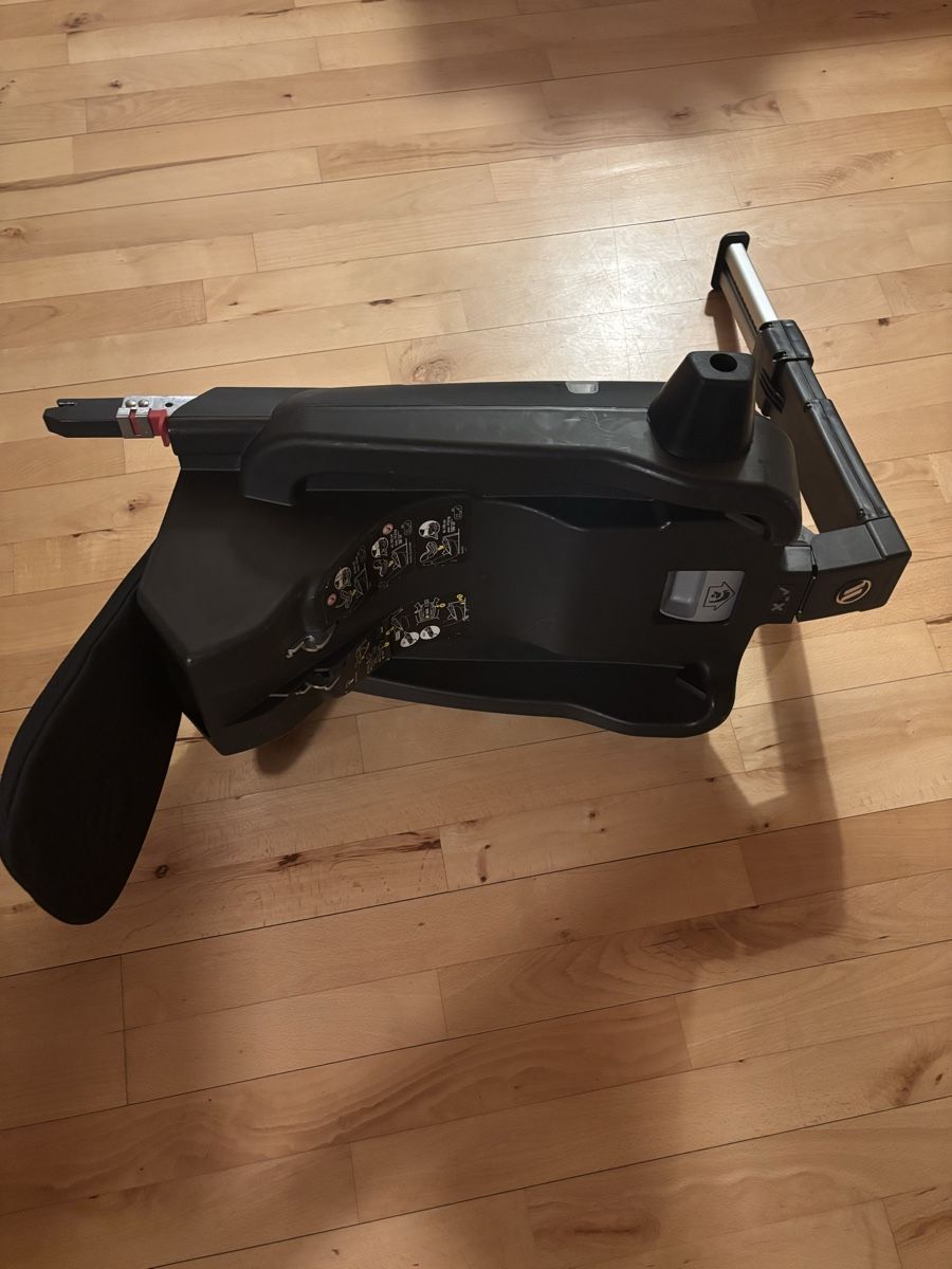 Seggiolini per auto: Avionaut Pixel Kindersitz mit Isofix Station – Usato da Worb venduto da Leschinski 3