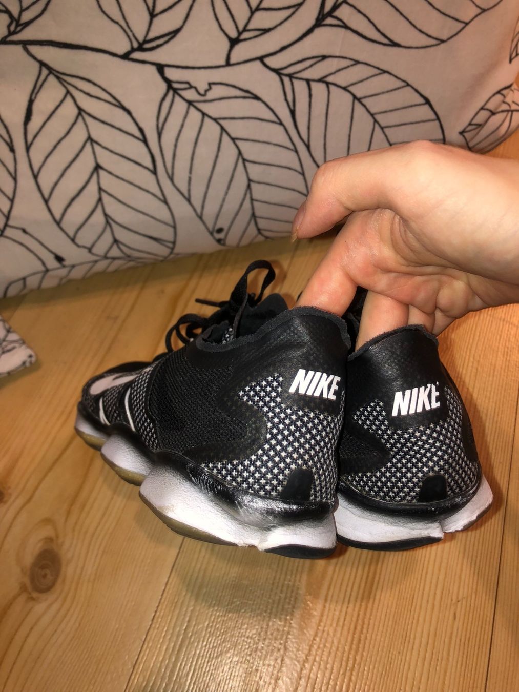 Nike Scarpe da uomo: Chaussures Nike 38 – Usato da Bulle venduto da sop_ct6x 4