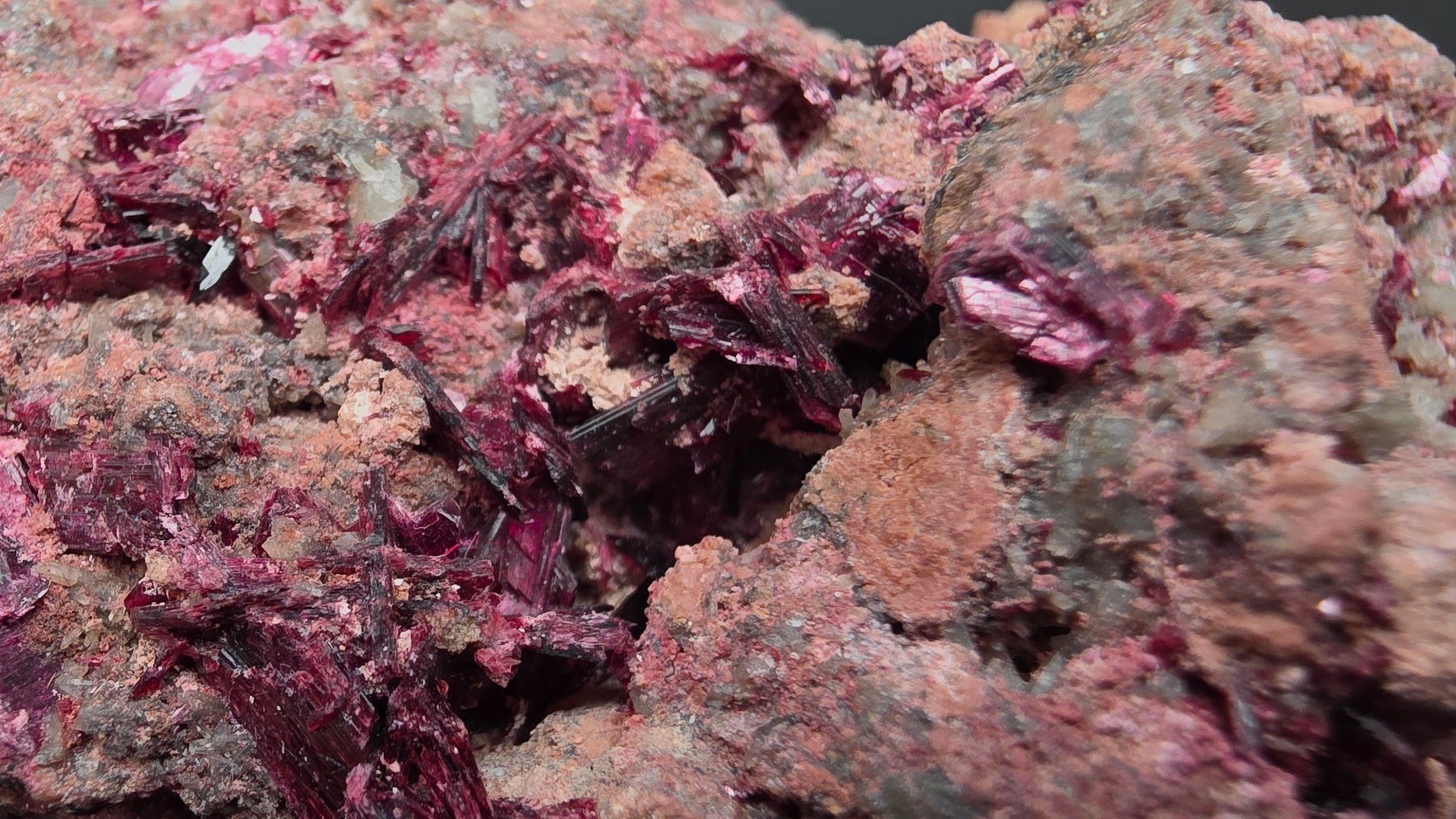 Mineralien & Heilsteine: Erythrite Drâa-Tafilalet Region, Morocco – Gebraucht aus Figino von minshop 2