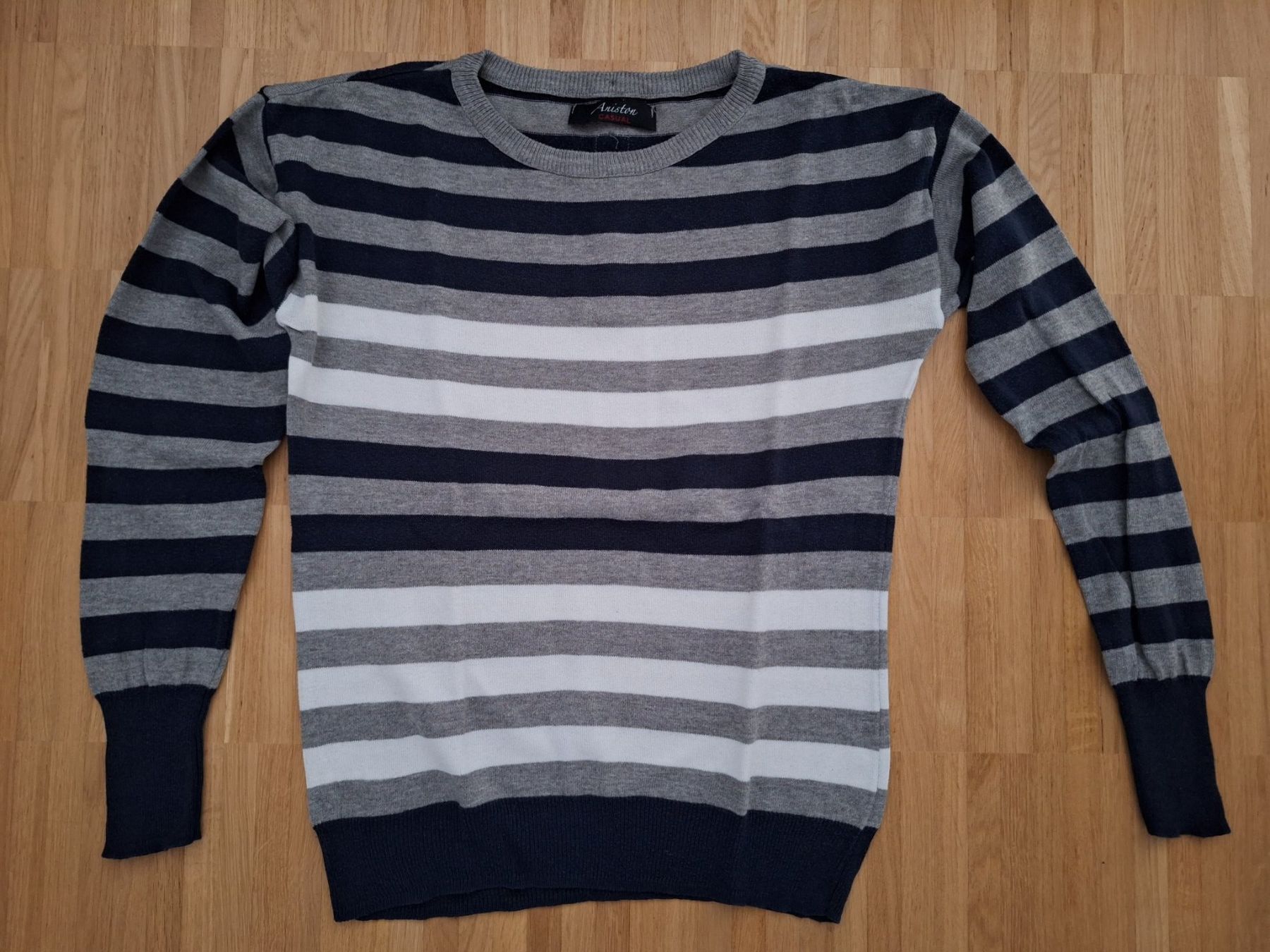 Pullover & Sweatshirts: Pullover – Gebraucht aus Einsiedeln von kiphrajaya 2