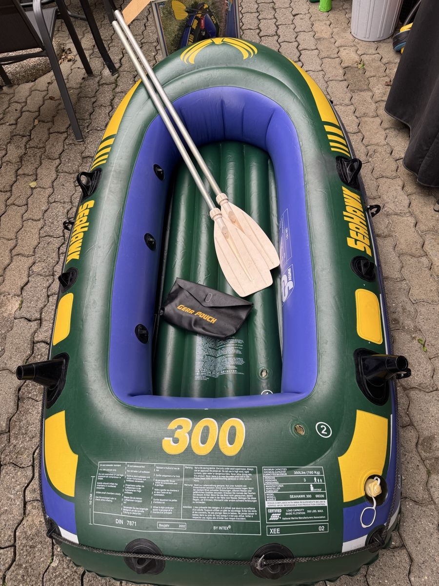Boote: Intex Seahawk 300 Schlauchboot mit Pumpe und Paddel – Gebraucht aus belp von Squashbiker10