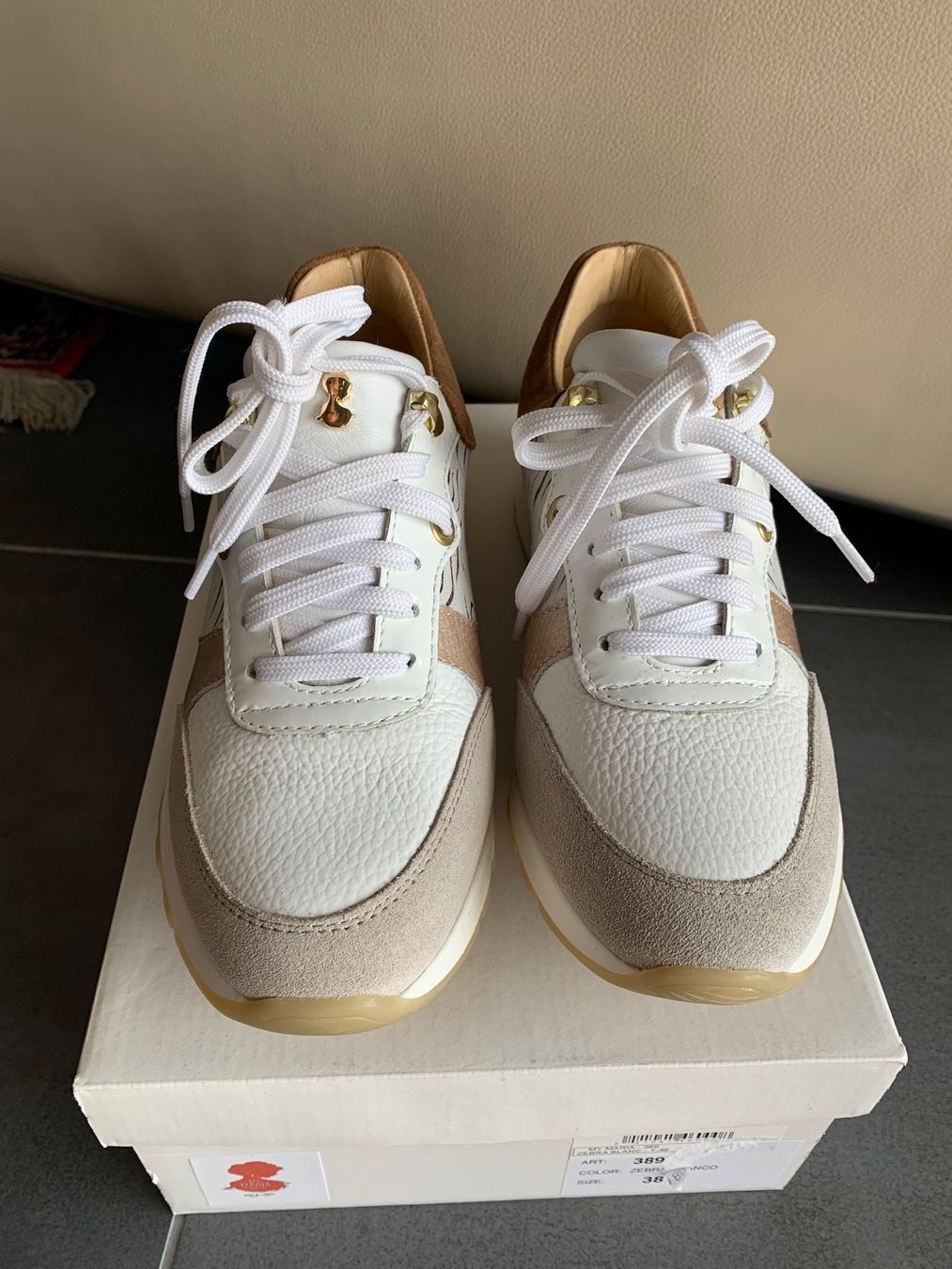 Scarpe da donna: Baskets neuves 38 en cuir – Nuovo e nell'imballaggio originale da Saignelégier venduto da teres27 1