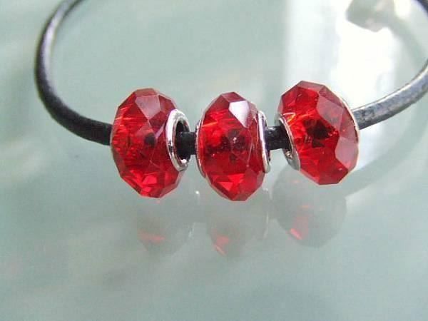Perle (finte): Glasperle   rot  mit mind. 4mm Loch – Nuovo (secondo la descrizione) da Alpnachstad venduto da perlengaby