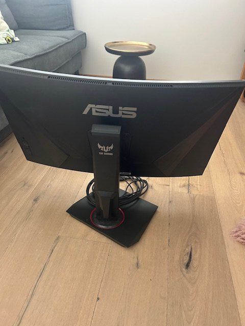 Asus Monitor: ASUS TUF Gaming VG32VQ/Bildschirm – Usato da Küssnacht am Rigi venduto da Uvaan 2