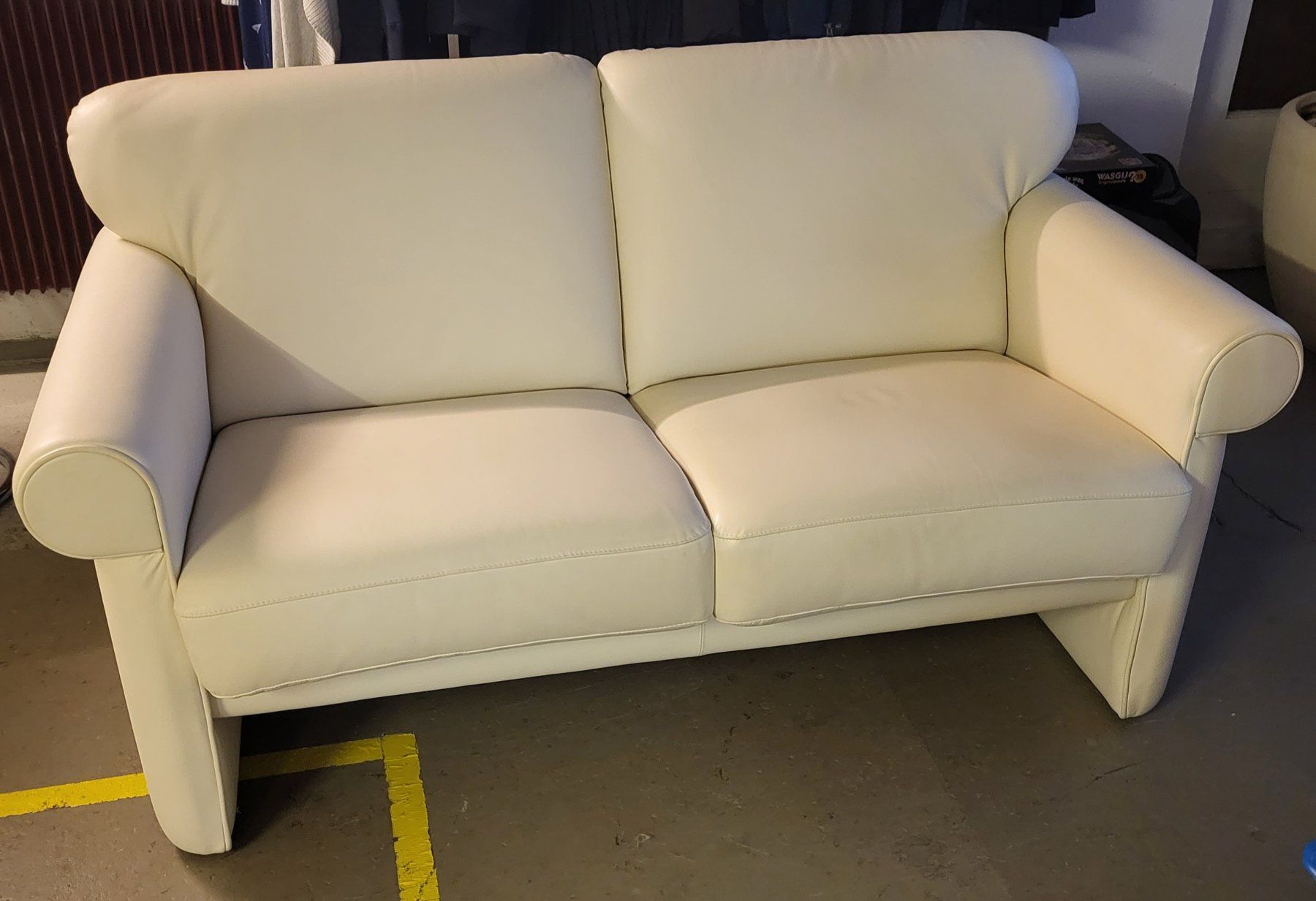 Sofas: tolles 2er Sofa neuwertig – Gebraucht aus Kägiswil von Megafi56