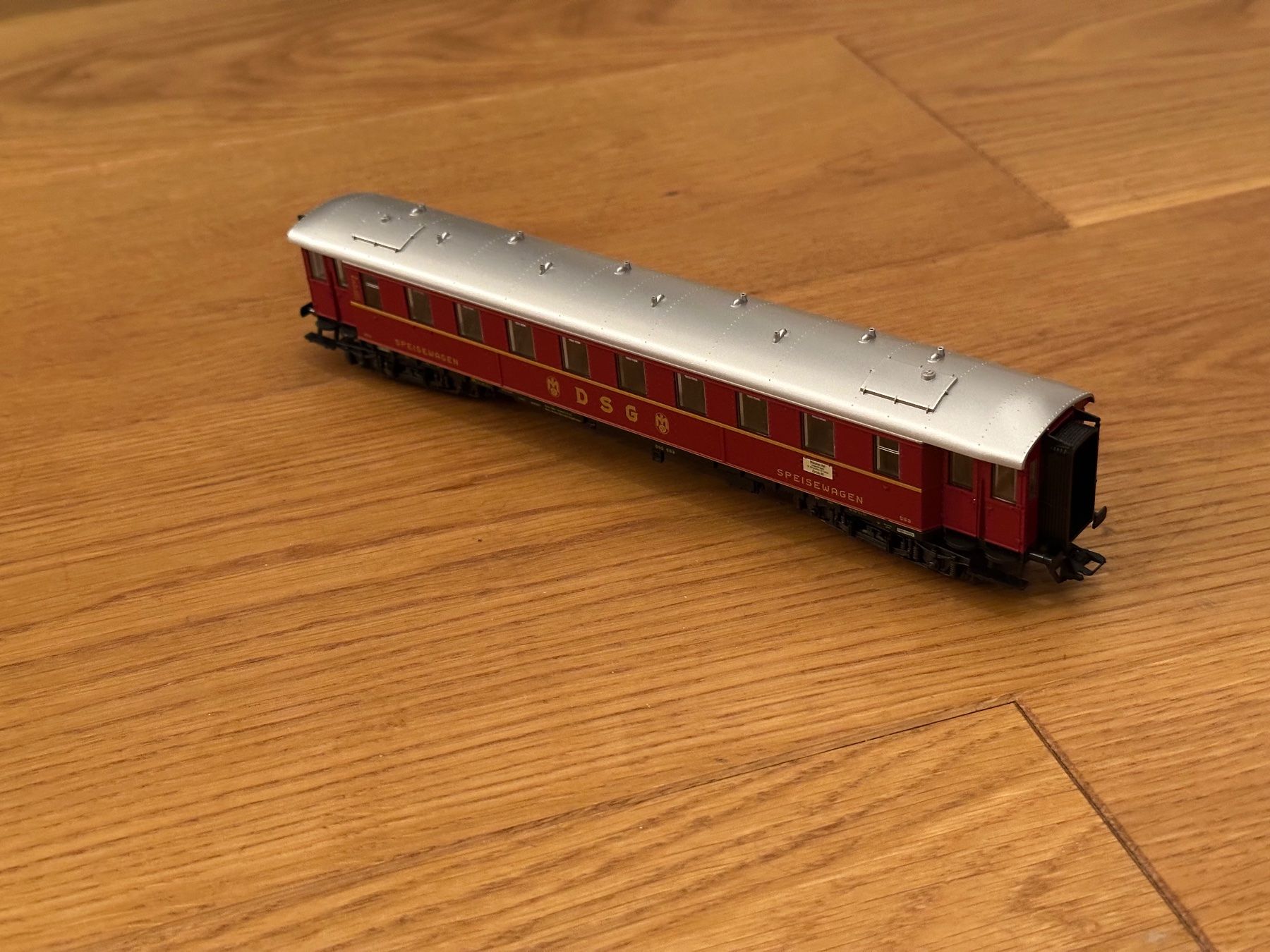 Märklin Modellini di ferrovie: Märklin H0 Speisewagen DSG – Usato da Basel venduto da sstube91 2