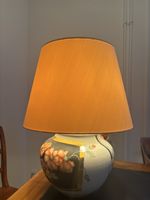 Porzellan-Tischlampe