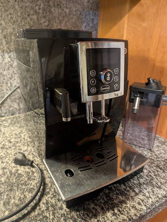 Macchine per caffè & Macchine per espresso: Macchina del caffè Delonghi Cappuccino  – Usato da Lodrino venduto da bry_fj97 2