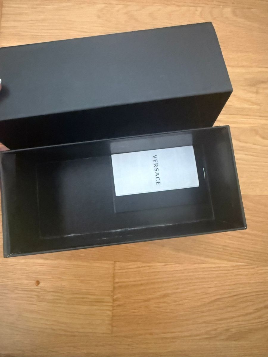 Sonstige Dekorationen & Accessoires: Boîte Versace neuve avec carte authenticity neuve – Gebraucht aus la chaux-de-fonds von Chronomewatch 1