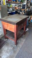 Werkbank mit Rollen und Schublade Holz