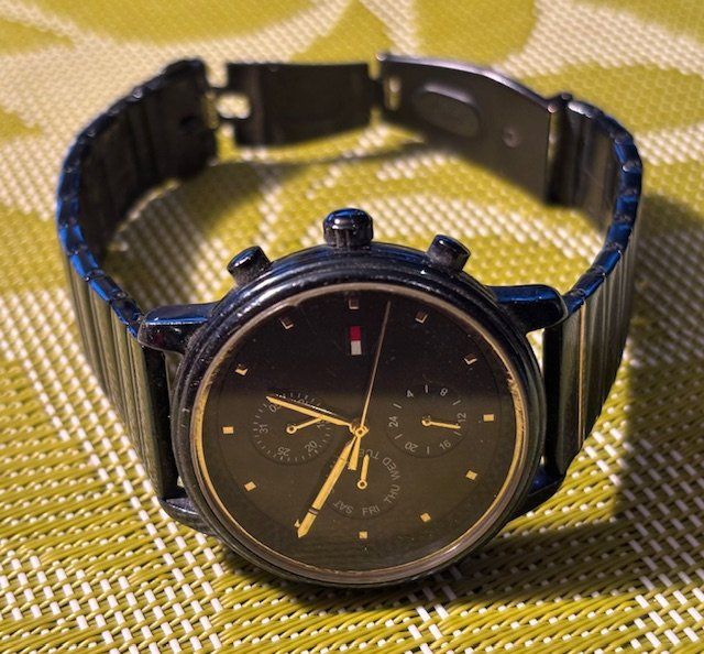 Tommy Hilfiger Orologi: Tommy Hilfiger Uhr, elegantes Design! – Usato da Dübendorf venduto da feaver 1