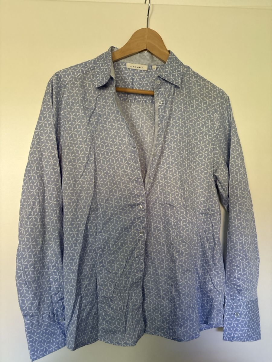 Eterna Camicette: Eterna Bluse, Gr. 42, hellblau gemustert, Top Zustand! – Usato da Sissach venduto da Loredana89