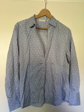 Eterna Bluse, Gr. 42, hellblau gemustert, Top Zustand!