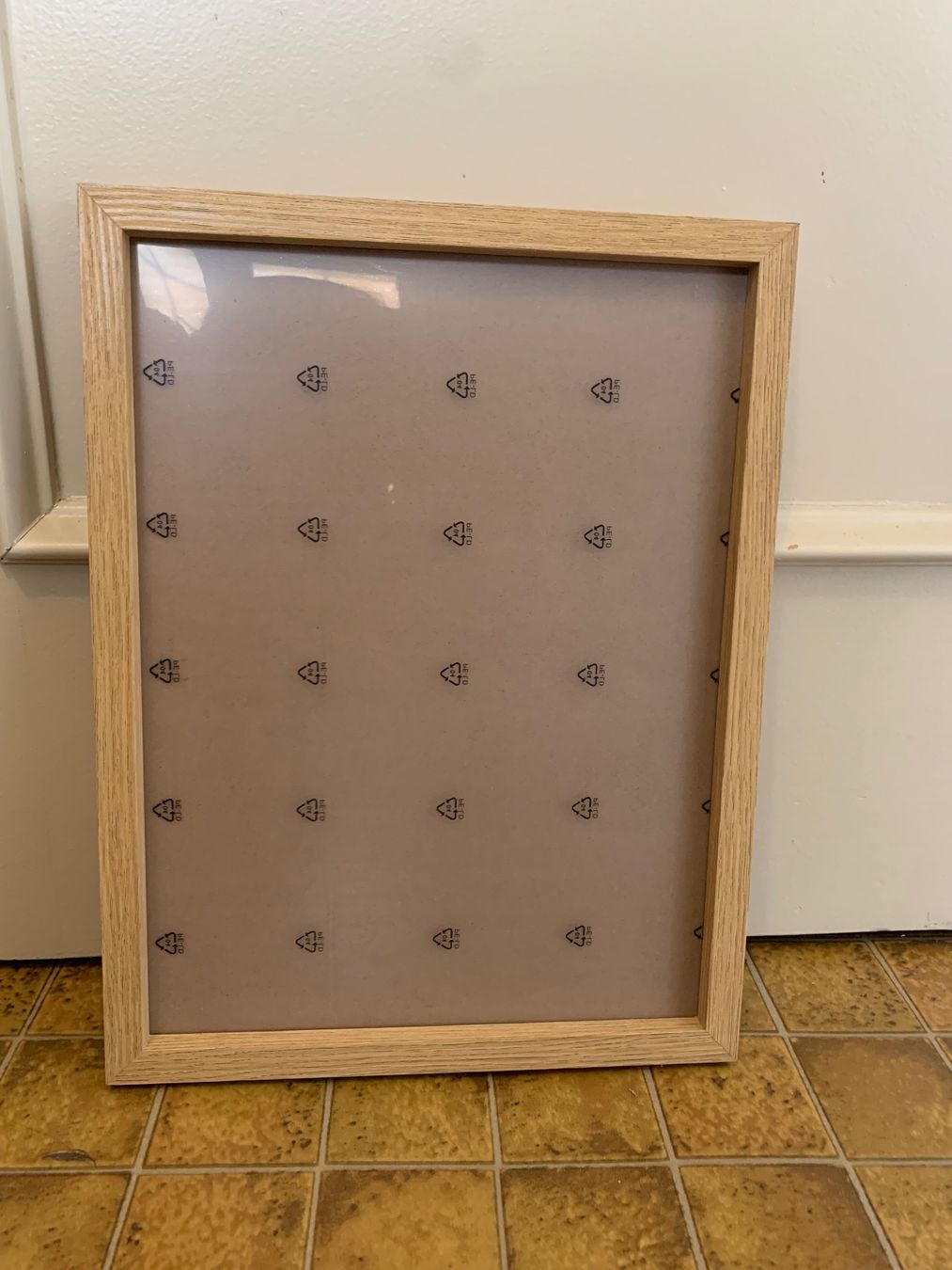 Cornici: Bilderrahmen neu 30cmx40cm – Nuovo (secondo la descrizione) da Winterthur venduto da sommer_2019