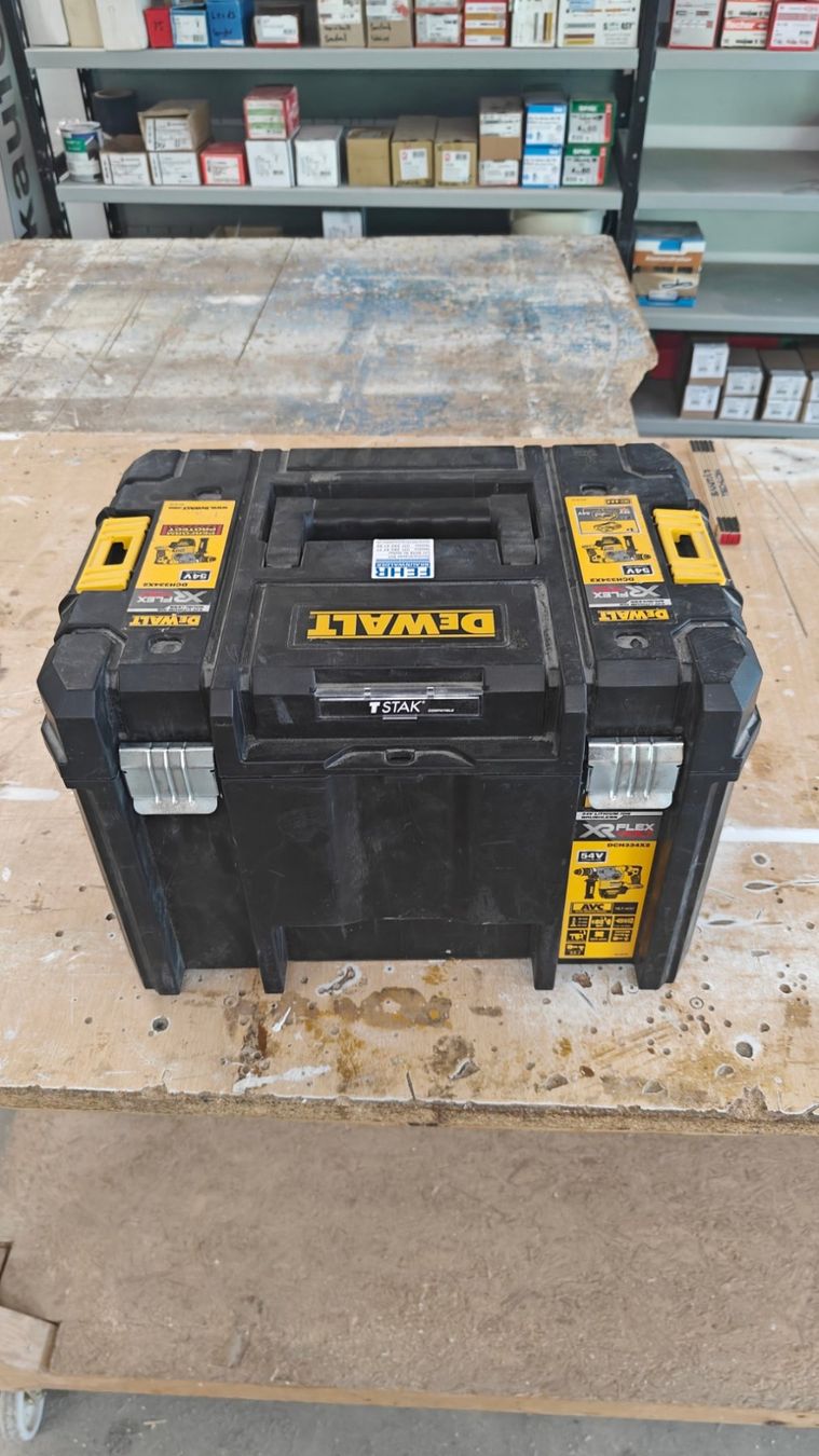 Dewalt Tutti gli attrezzi: Dewalt Akku Schlagbohrmaschine DCH334 – Usato da Waldkirch venduto da Jerom77 5