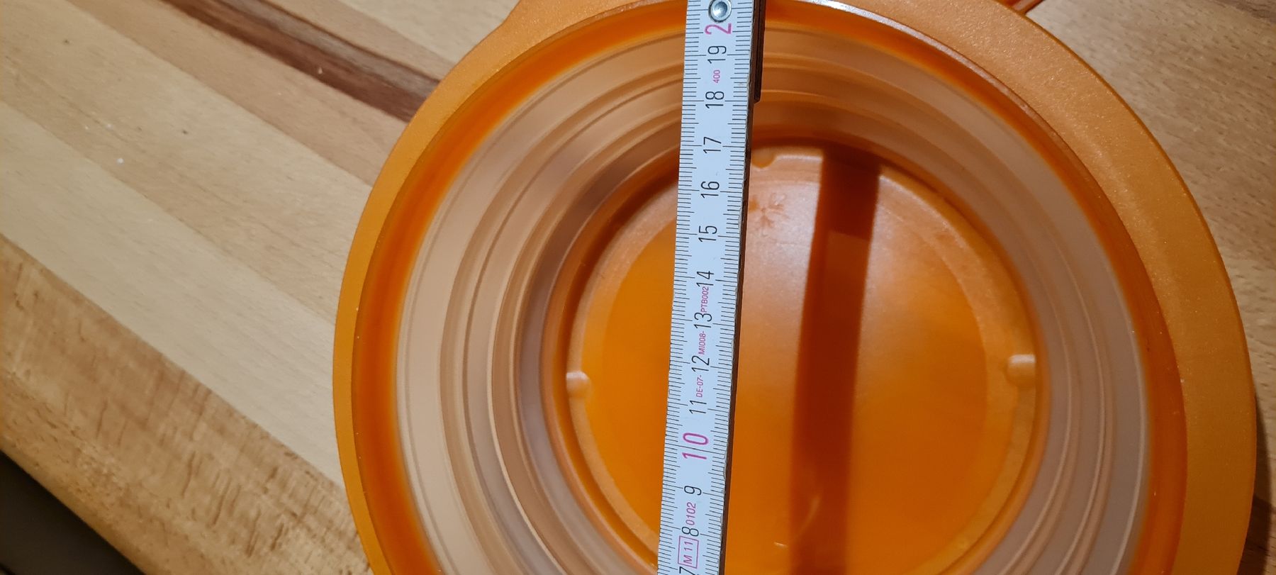 Tupperware Contenitori & Simili: Tupperware Schüssel faltbar Orange - neu – Nuovo (secondo la descrizione) da Münsingen venduto da Cuci31 3