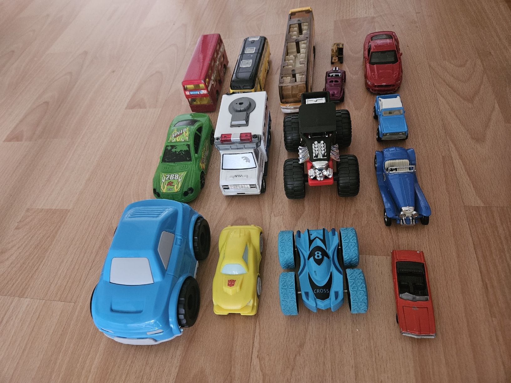 Matchbox Jouets: Spielzeugsautos – D'occasion à Zürich par Kris8050 2