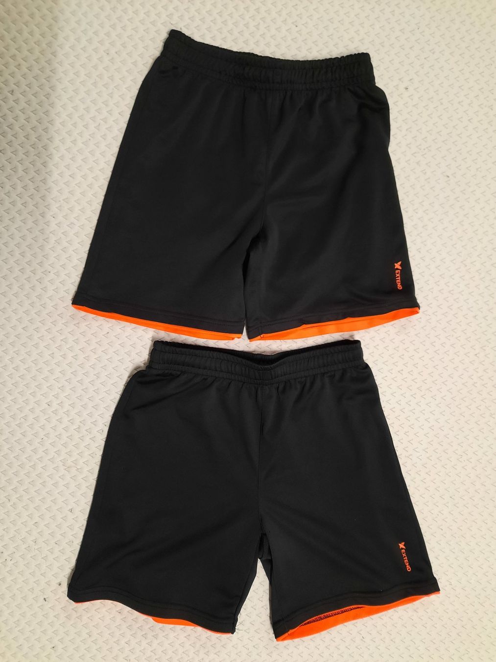 Hosen: 2 x Sporthosen Gr. 152 von Extend – Gebraucht aus Rothrist von Ellie