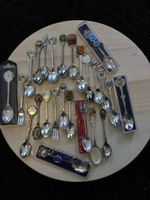 Grosse Sammlung von Souvenirlöffel aus verschiedenen Länder