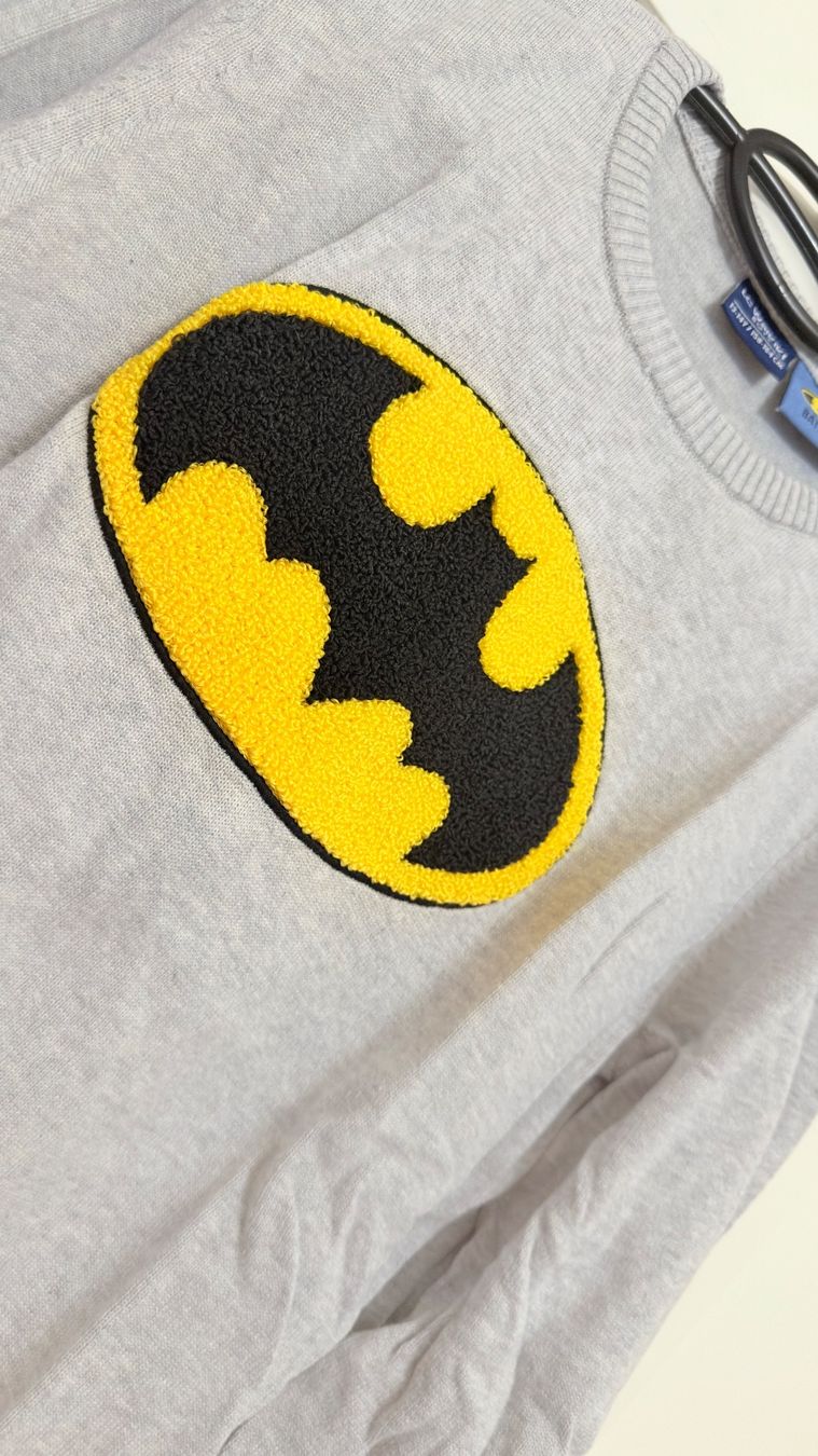 Pullover & Sweatshirts: • Batman Pullover • – Gebraucht aus Basel von mendoza13 1