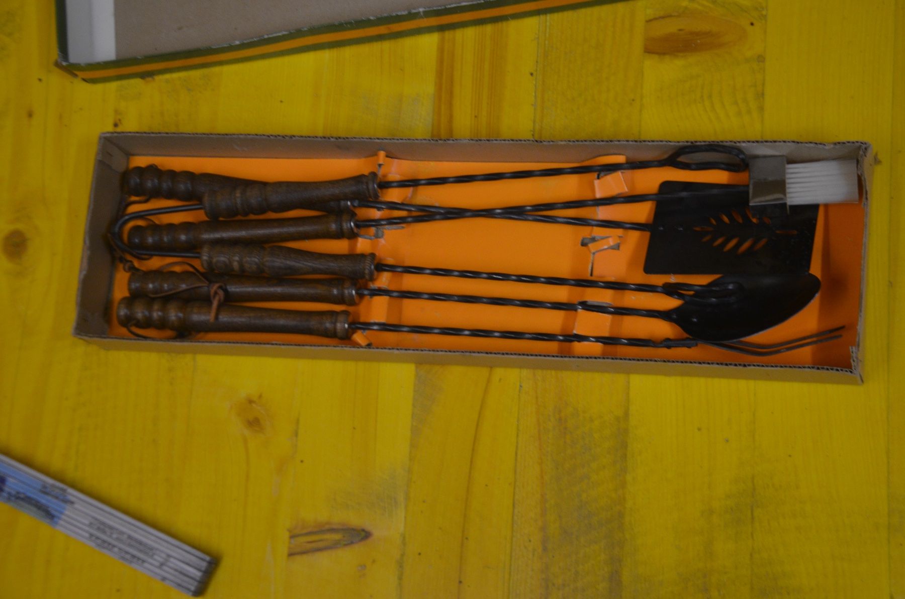 Set di posate: FUR GRILL NEU – Nuovo e nell'imballaggio originale da Chiasso venduto da Dolly015