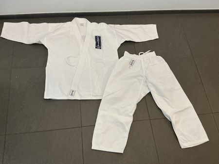 Kimono Hiku Karate, Grösse 140