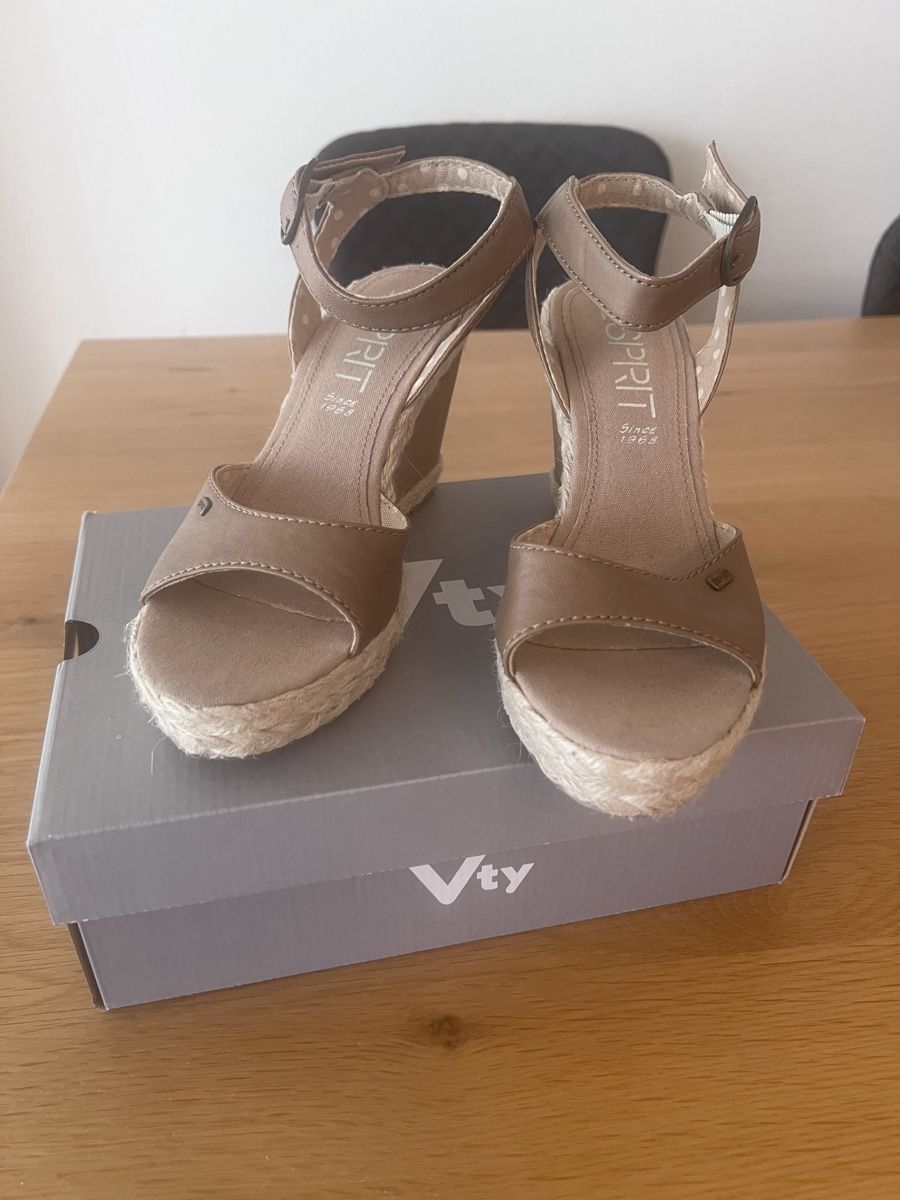 Esprit Scarpe da donna: Sandalen – Nuovo (secondo la descrizione) da Langenthal venduto da Nu89