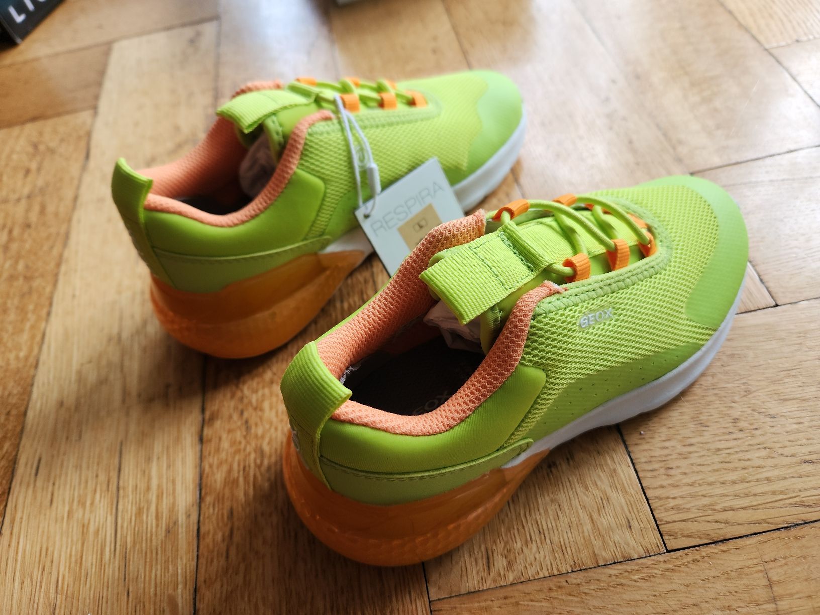 Geox Chaussures garçon: Activart Illuminus Junior – Neuf avec emballage d'origine à Territet par Cenh 2