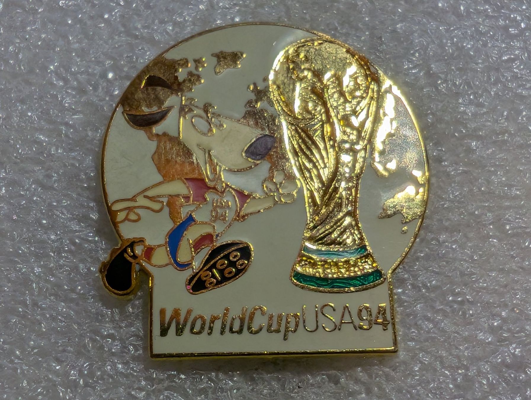 Placchette & Badge: Ansteckpin 16: Fifa World Cup 1994 – Usato da Oppligen venduto da Pin-Fall-Shop