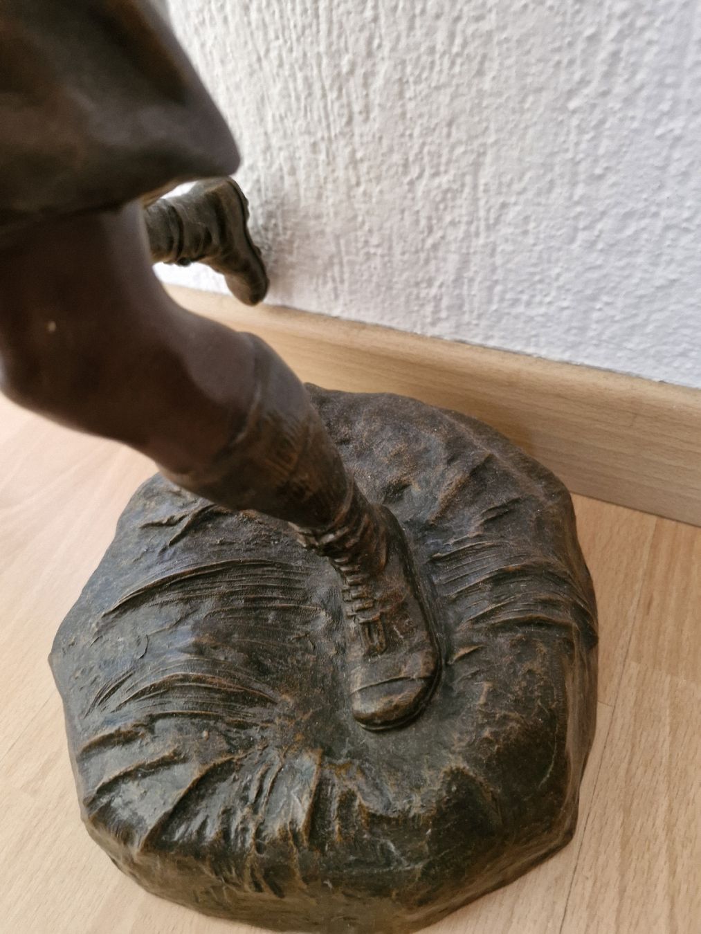 Sculture & Statue: Rugbyman stade 1932 – Usato da Ipsach venduto da solune 6
