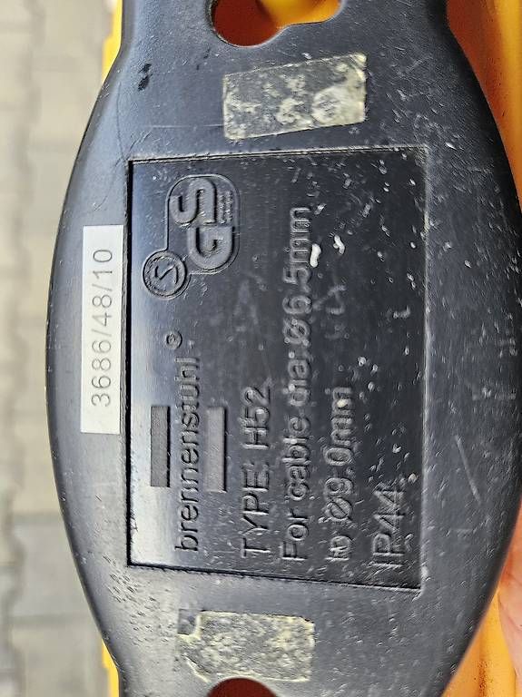 Kabel: Abdeckung  für Stromkabel – Gebraucht aus Aarau Rohr von Adoxa