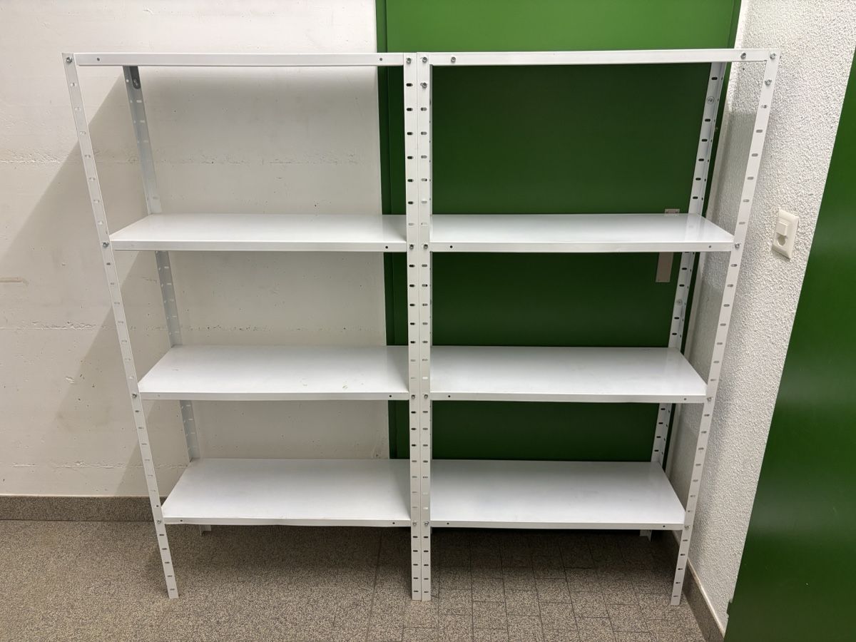 Scaffali: Metallregal weiss 8 Fächer gebraucht – Usato da Chur venduto da Kliiholz