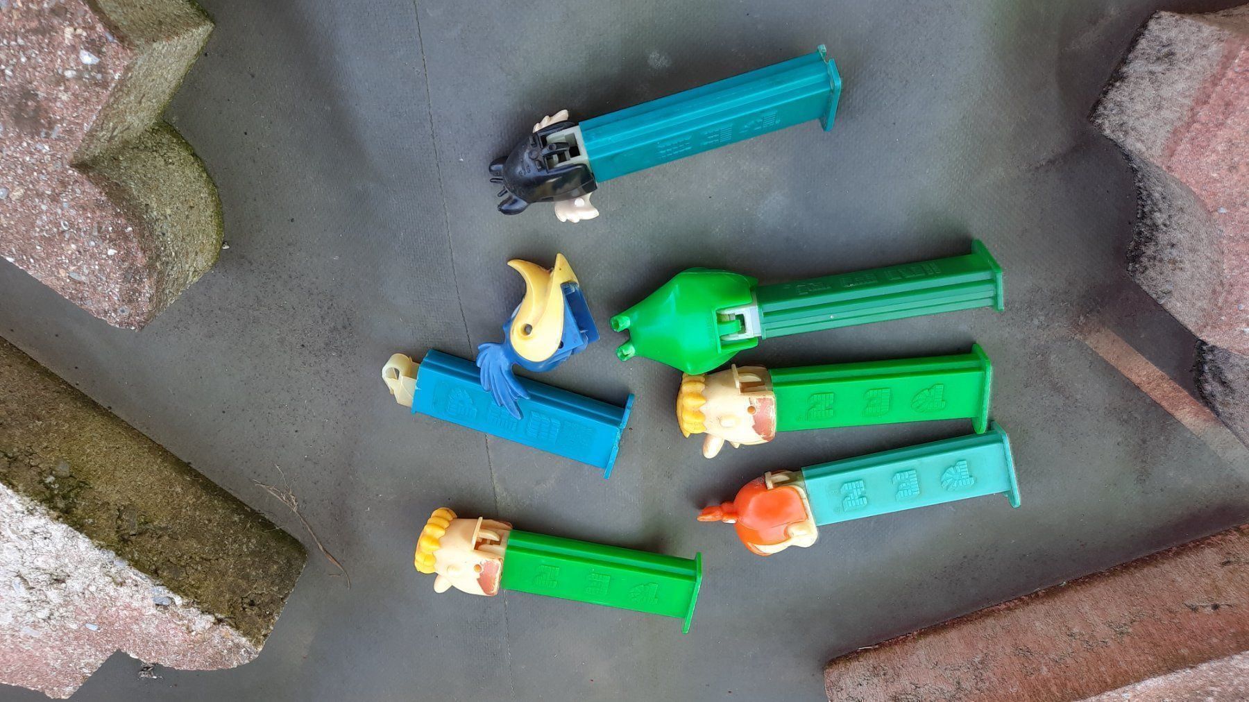 Figuren: Konvolut PEZ Figuren Made in Austria – Defekt aus Hedingen von Zwackul 9