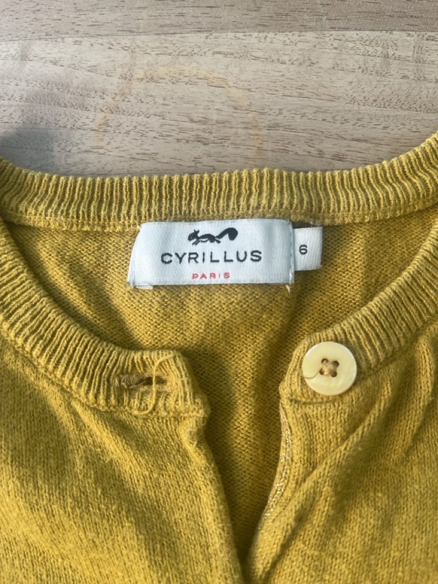 Vestes & Manteaux: Strickjacke gelb Grösse 6 Jahre – D'occasion à Basel par HugChristine 1