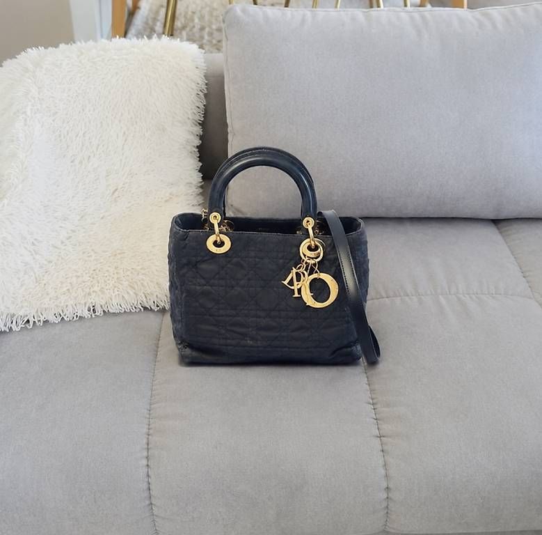 Taschen für Damen: Sac DIOR – Gebraucht aus Romont FR von Yohelys
