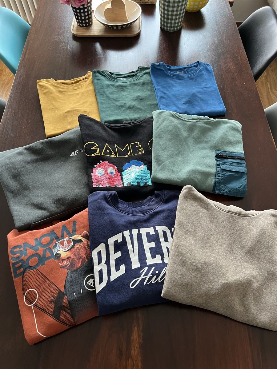 Maglioni & Felpe: Pullover und T-Shirts Konvolut 134/140 – Usato da Zollikon venduto da Peiler01 1